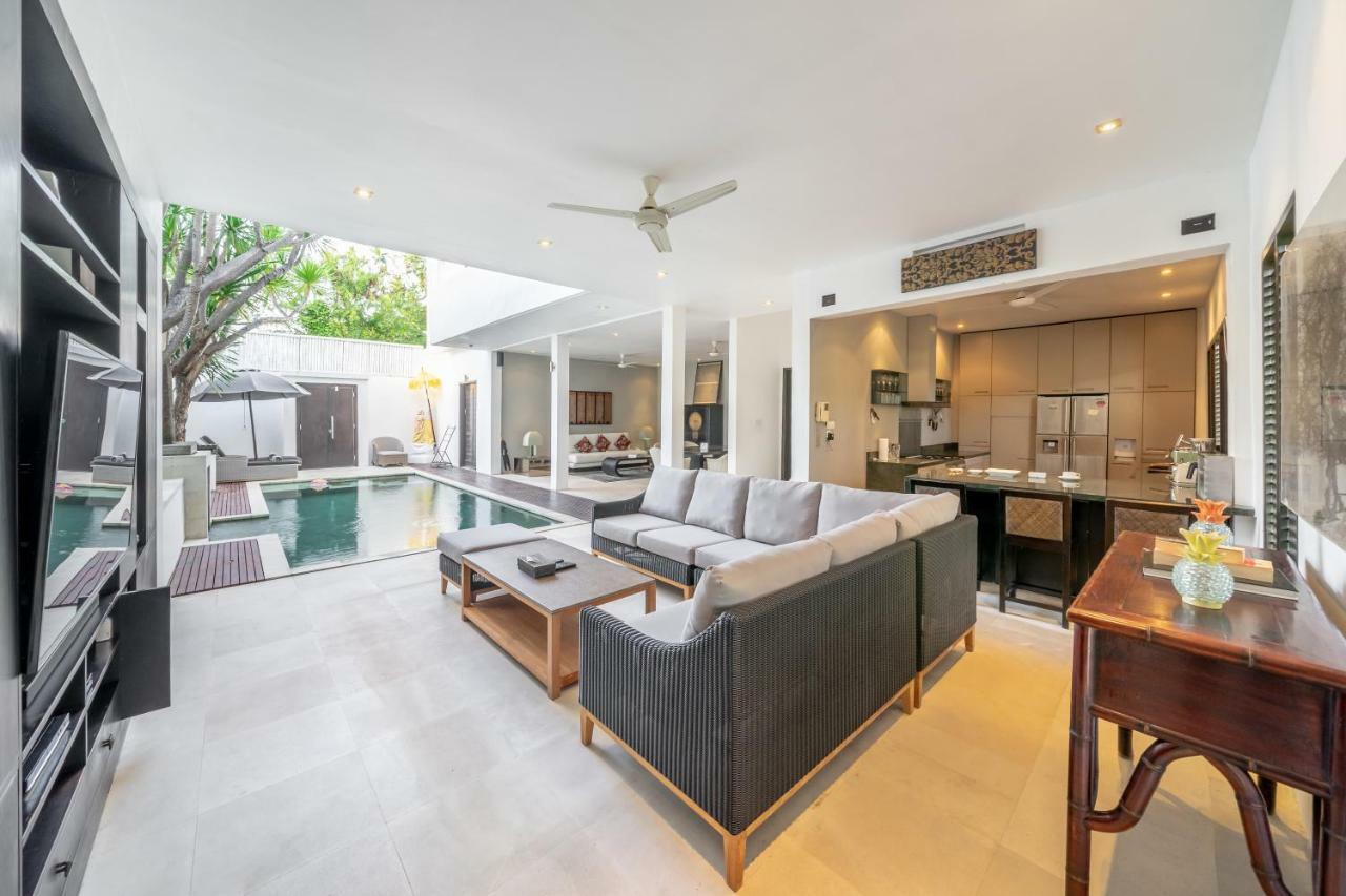 Villa The Town House Seminyak Esterno foto