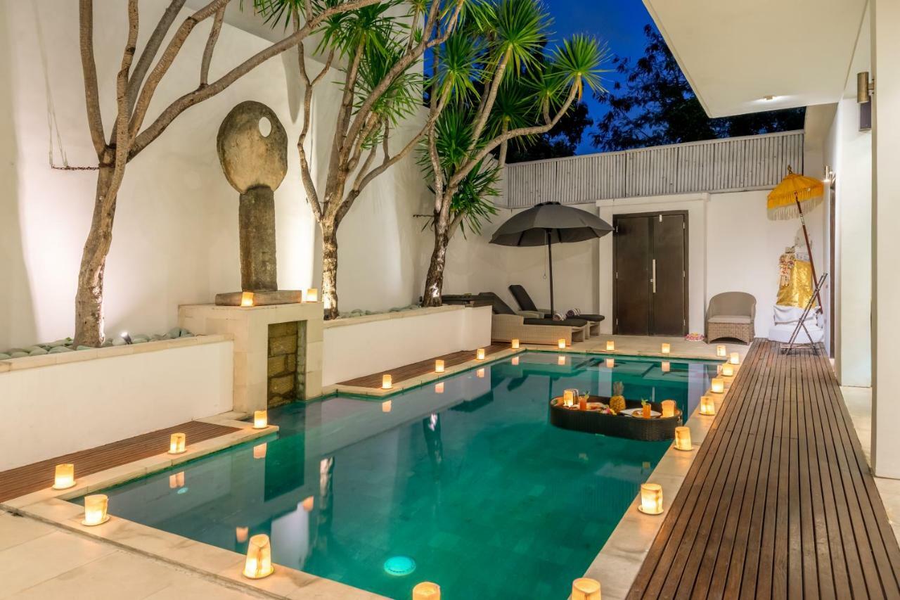 Villa The Town House Seminyak Esterno foto