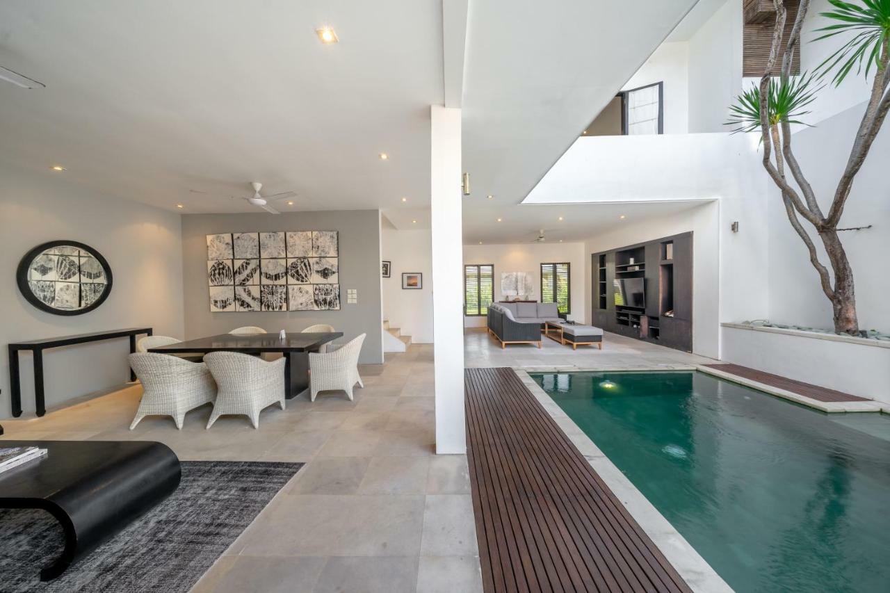 Villa The Town House Seminyak Esterno foto